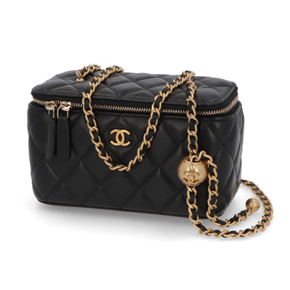 CHANEL バニティケース マトラッセ ブラック ラムスキン