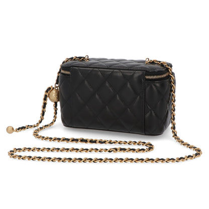 CHANEL バニティケース マトラッセ ブラック ラムスキン