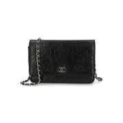 【中古/Bランク】 CHANEL シャネル レディース 財布 長財布 カメリアチェーンウォレット ブラック キャビアスキン シリアルあり ヴィンテージ チェーンウォレット 二つ折り長財布 A47421