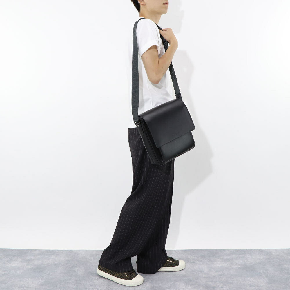 FERRAGAMO バッグ ショルダーバッグ レザー ブラック