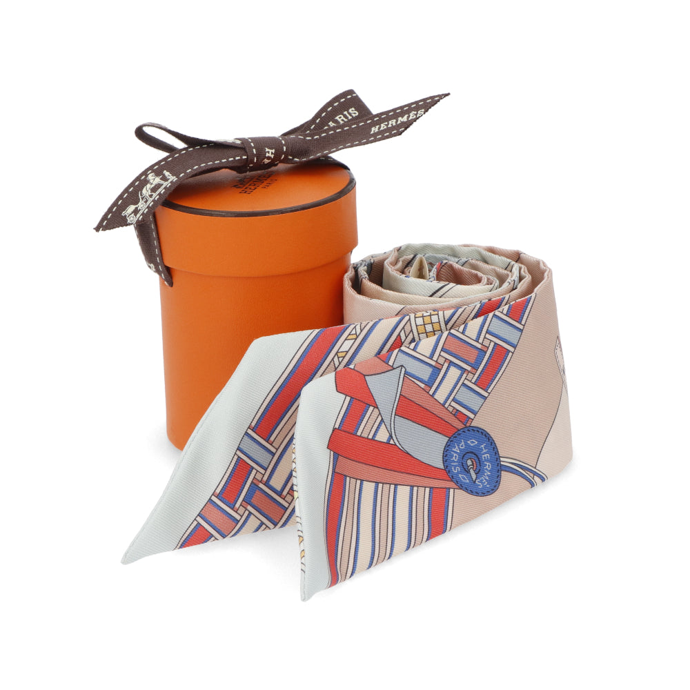 エルメス ツイリー Brides et Gris Gris 馬勒とチャーム ローズ