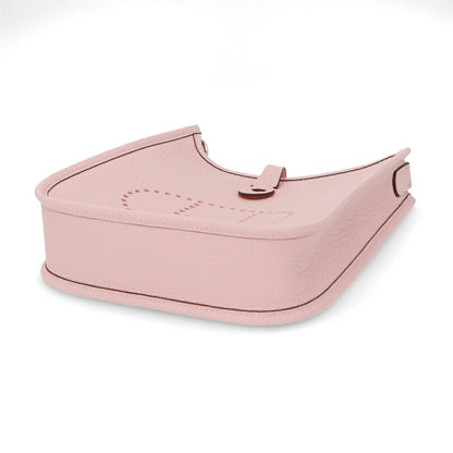 エルメス HERMES バッグ エヴリン エブリン TPM 16 ミニ アマゾン バンドリエール ローズサクラ ライト ピンク 薄ピンク シルバー金具 トリヨンクレマンス W刻印 レディース ショルダーバッグ 定番 シンプル