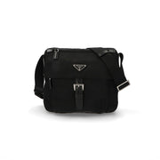 【中古/Bランク】 PRADA プラダ ユニセックス バッグ ショルダーバッグ ブラック ナイロン シリアルあり トライアングルロゴ 1BD994 RV44 B1M